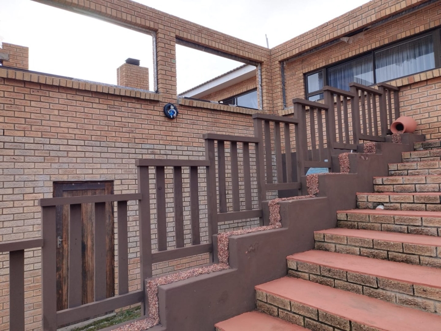 4 Bedroom Property for Sale in Dana Bay Western Cape